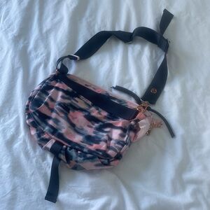 Lululemon Go Lightly Shoulder Bag Purse